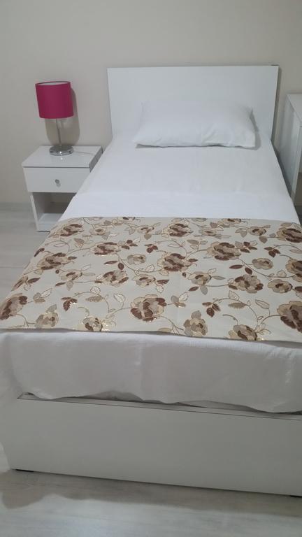 Basak Rezidans Aparthotel ทรับซอน ภายนอก รูปภาพ